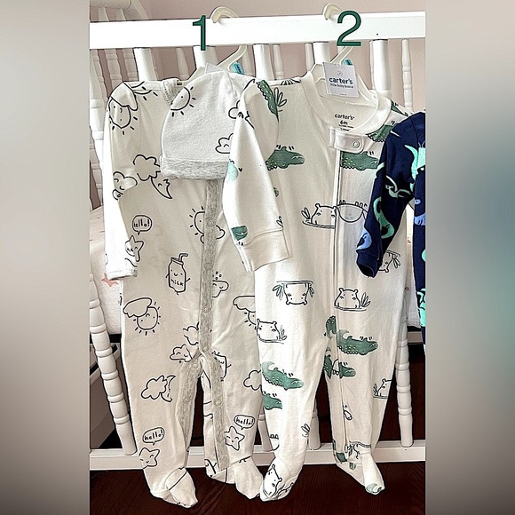 NWT Bundle of 2 Carter’s Footies / Sleepers, Size 6M - Picture 1 of 6
